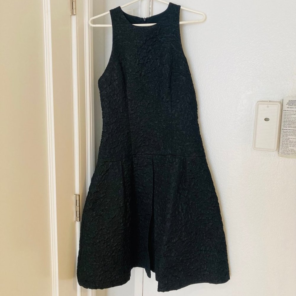 Meg Black Sleeveless Dress
